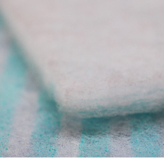 Laveta De Unică Folosință Impregnată cu Săpun Activabil cu Apă – Igienă Eficientă, 12 x 20 cm, pachet 10 bucăți