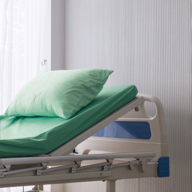 Set lenjerie pat de unică folosință, material netesut, 3 piese – cearceaf, față de pernă, husă pilotă
